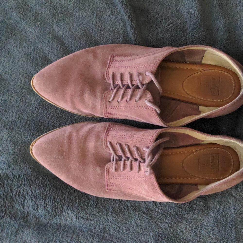 Frye lace up 8.5 Rose mauve suede